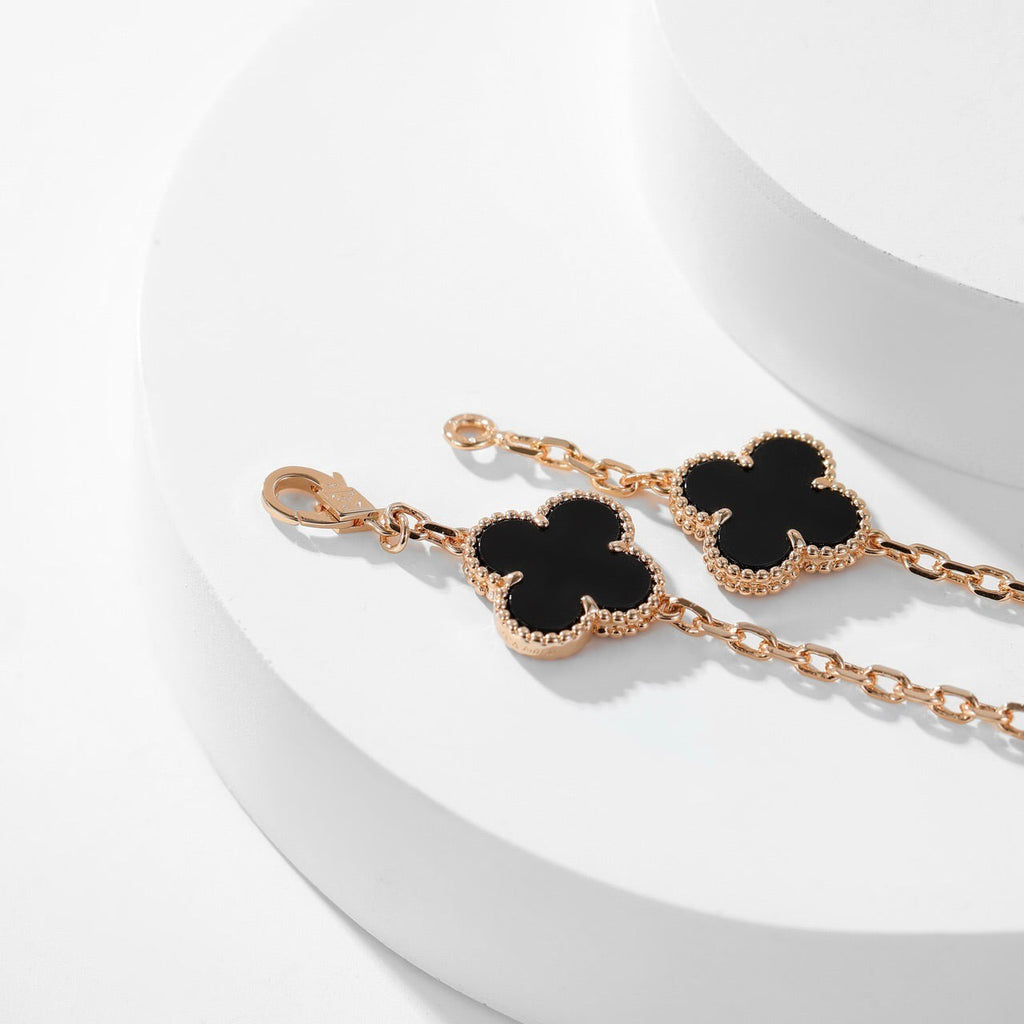 Dream CLOVER 10 MOTIFS ONYX NECKLACE