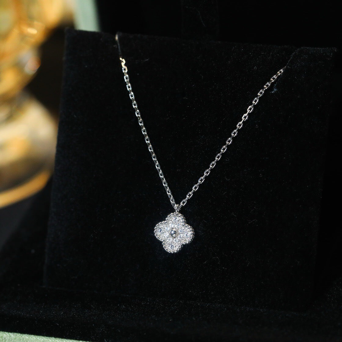 Dream CLOVER MINI 9.5MM PENDANT DIAMOND NECKLACE