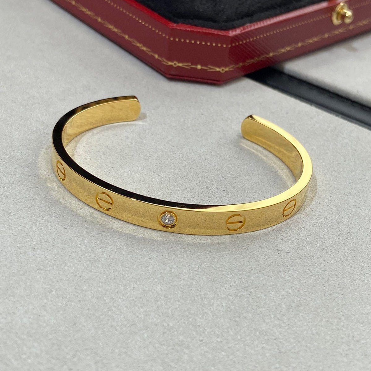 Dream LOVE BRACELET 6.1MM 1 DIAMOND OPEN CUFF