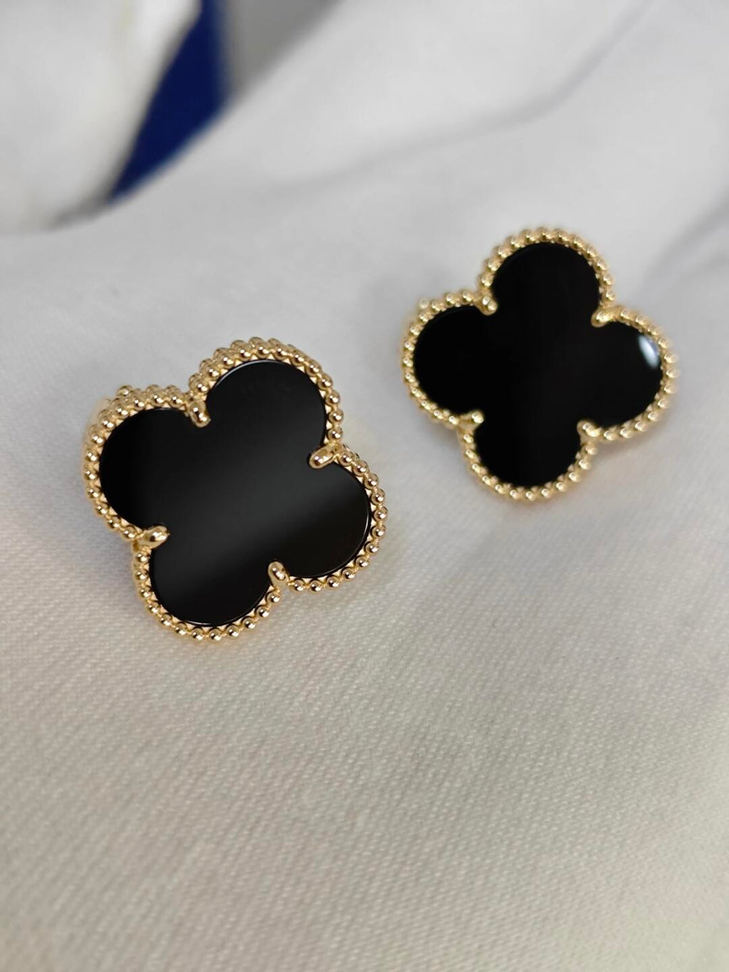 [Dream ] CLOVER 20MM BLACK MOP EARRINGS