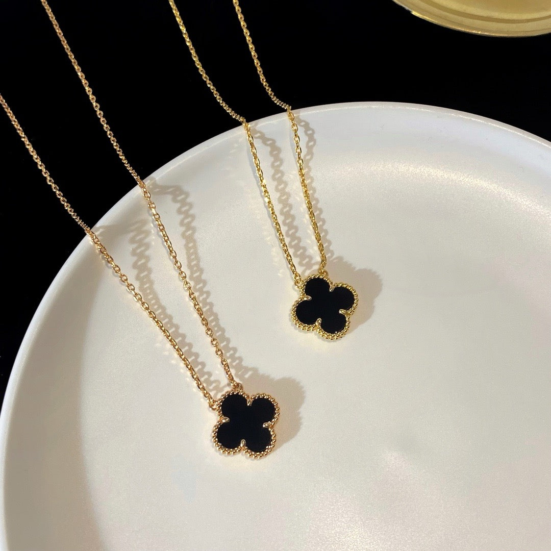 ドリームクローバー 15MM ブラックオニキス シングルフラワー ネックレス