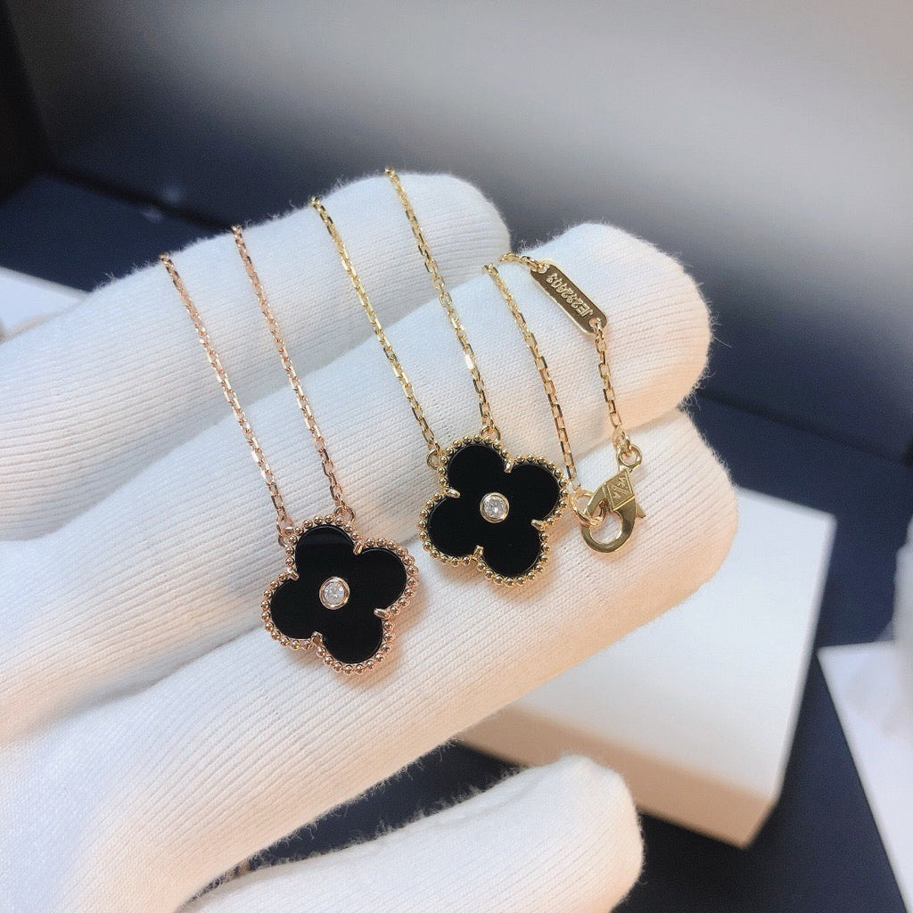 Dream CLOVER 15MM DIAMOND ONYX NECKLACE