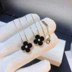 Dream CLOVER 15MM DIAMOND ONYX NECKLACE
