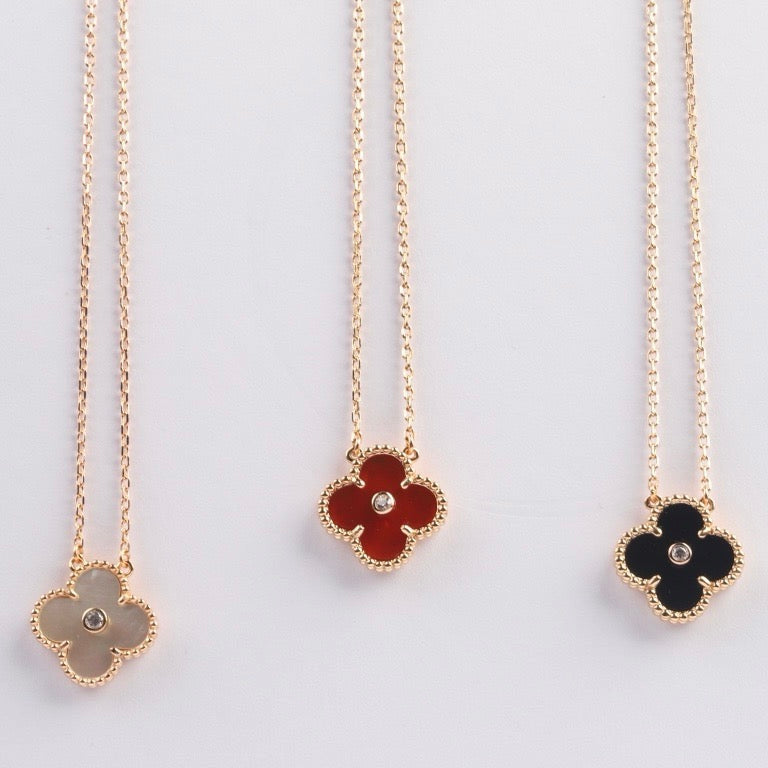 Dream CLOVER 15MM DIAMOND KARNEOL HALSKETTE