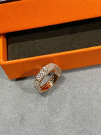 Traumhafter KELLY-RING AUS ROSÉGOLD MIT DIAMANTEN