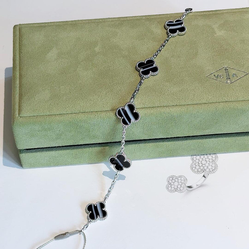 Dream CLOVER 5 MOTIF VEINED ONYX BRACELET SILVER