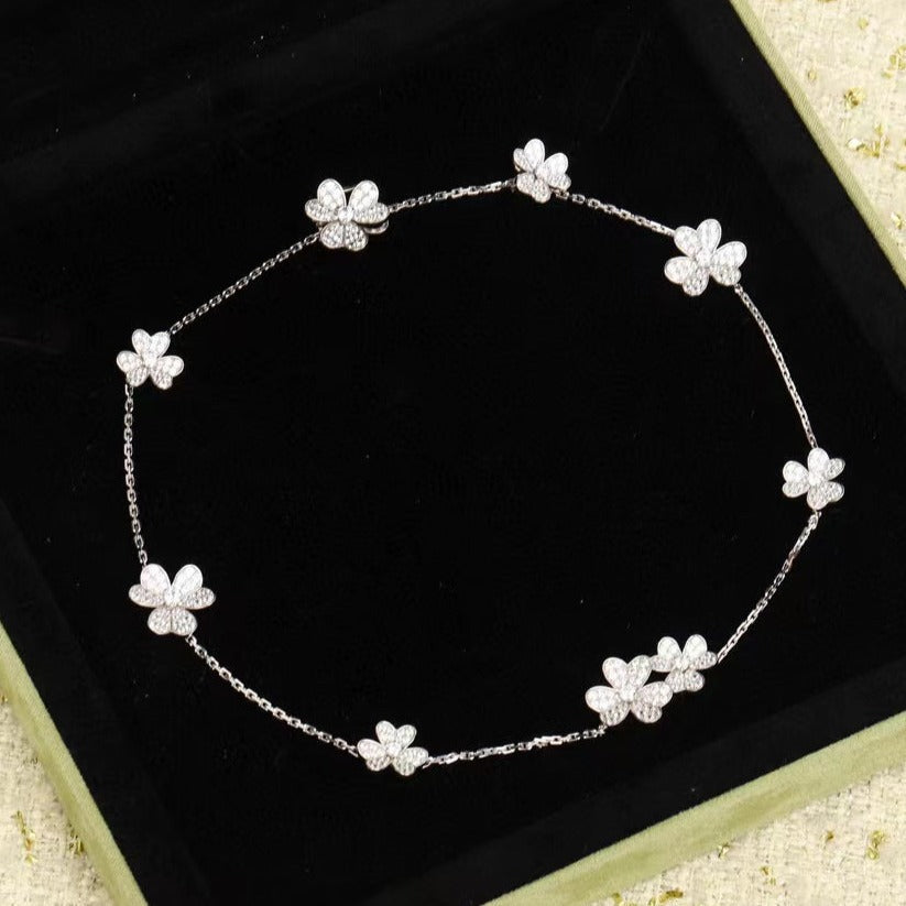 Dream FRIVOLE SILVER 9 FLOWERS NECKLACE