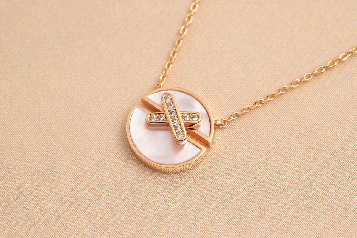 Dream JEUX DE ROSE GOLD DIAMOND NECKLACE