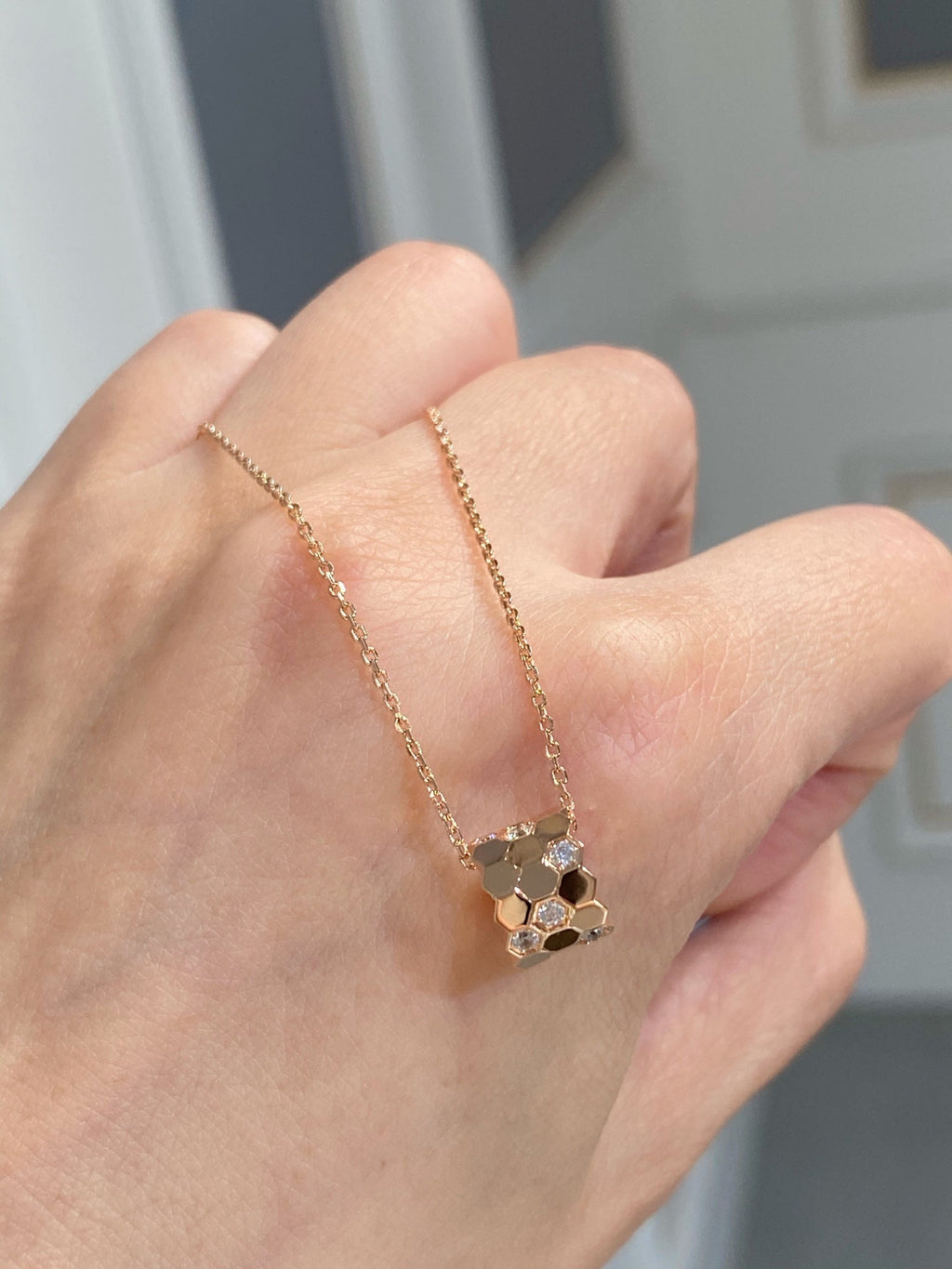 Dream BEE LOVE DIAMOND NECKLACE
