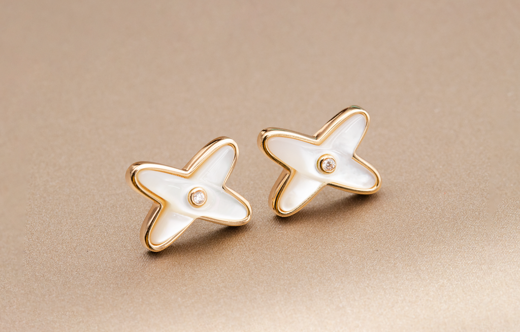 Dream JEUX DE WHITE MOP PINK GOLD DIAMOND EARRINGS