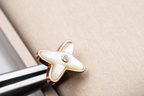 Dream JEUX DE WHITE MOP PINK GOLD DIAMOND EARRINGS