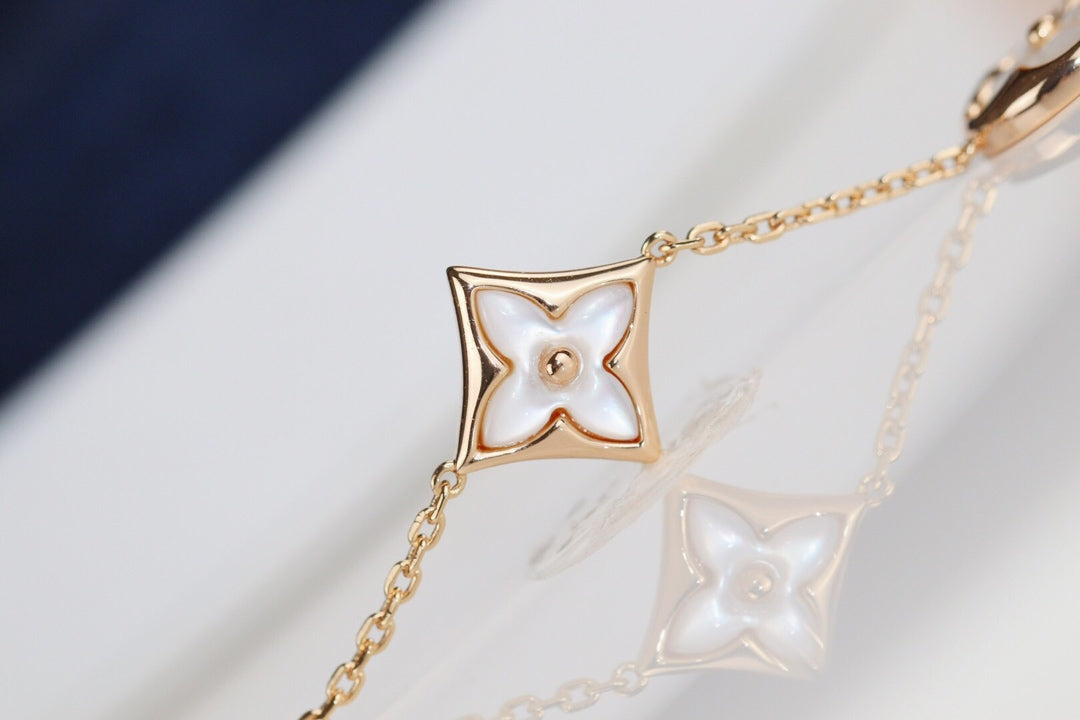 Dream LEAF CLOVER BRACELET