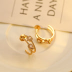 {
  "Dream": "CREOLES MY TWIN 2連 シルバーダイヤモンドピアス"
}