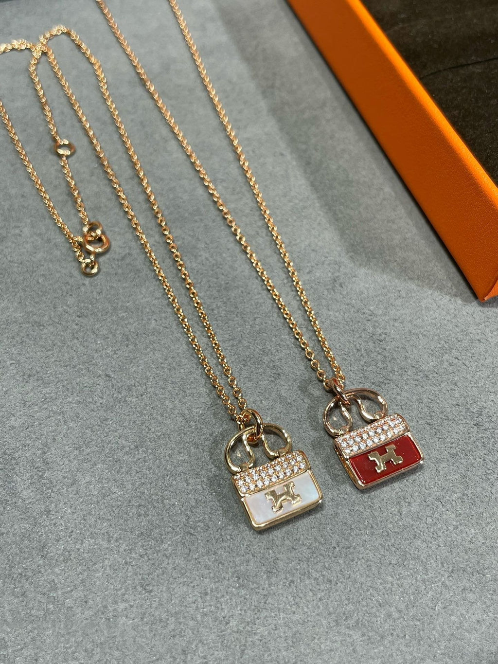 Dream H CIRCE MOISSANITE PENDANT NECKLACE GOLD
