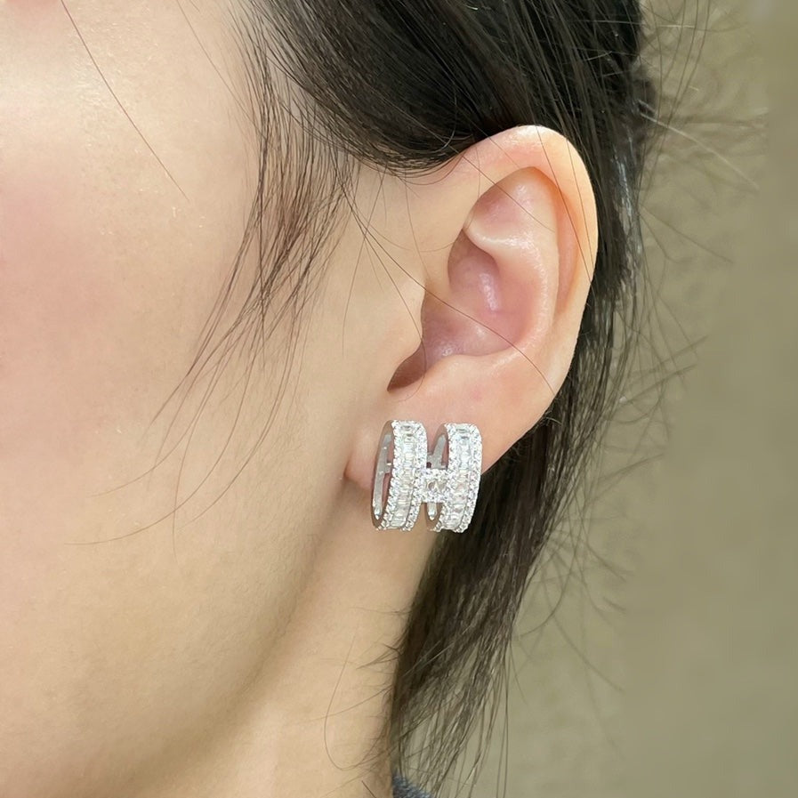 Dream H STUD EARRINGS WITH SILVER DIAMONDS
