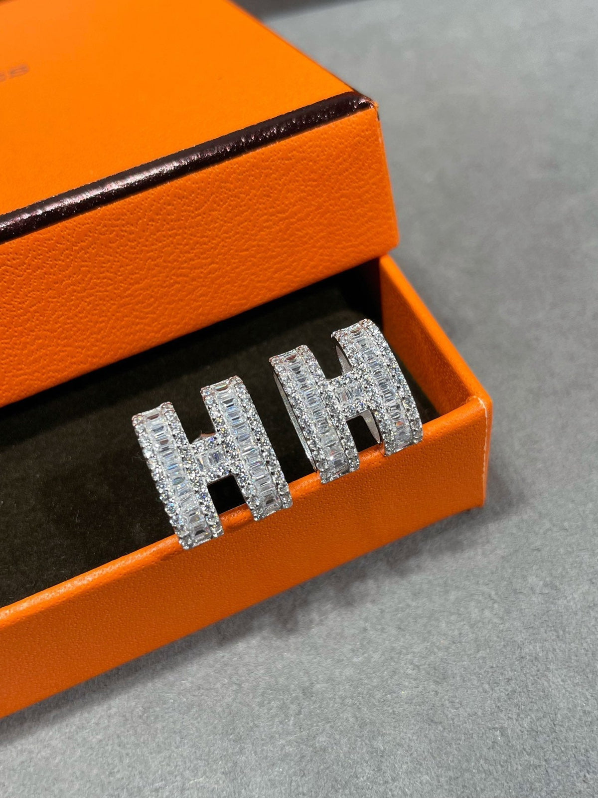 Dream H OHRSTECKER MIT SILBERDIAMANTEN