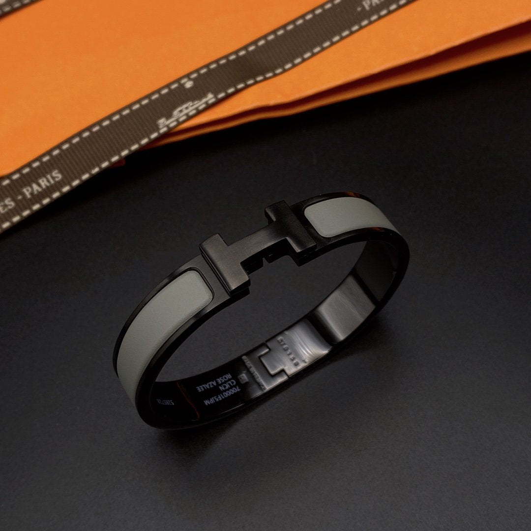 TRAUM CLIC HM SO SCHWARZ GRAUES ARMBAND