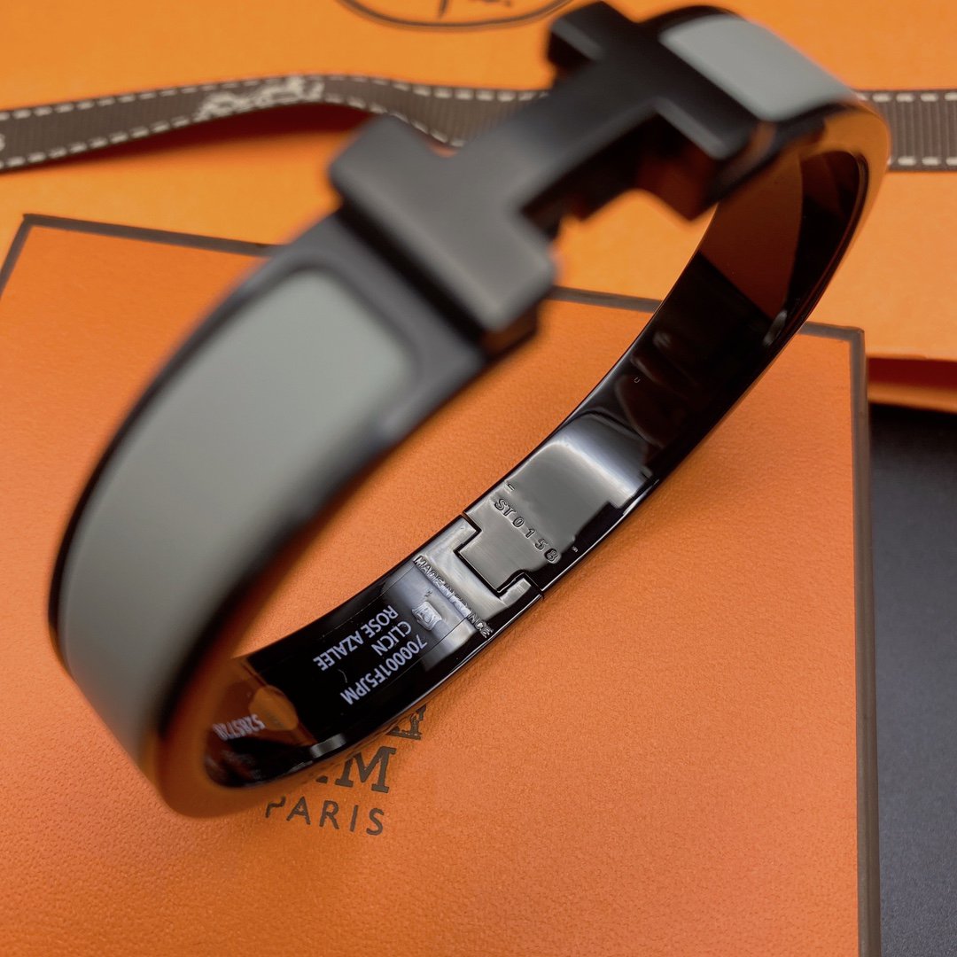TRAUM CLIC HM SO SCHWARZ GRAUES ARMBAND
