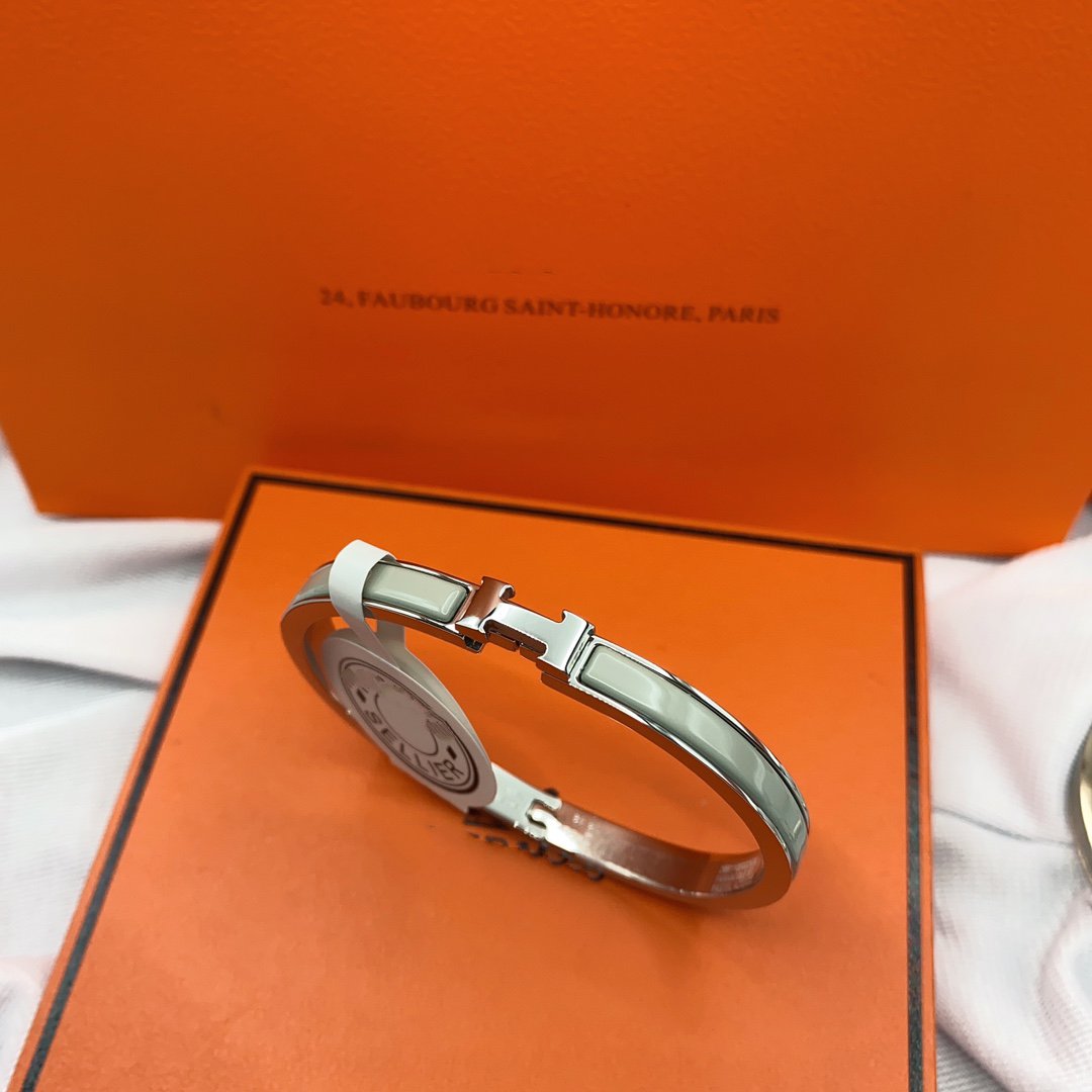 Dream CLASSIC HM CLIC GRÜN 8MM EMAILLE-ARMBAND