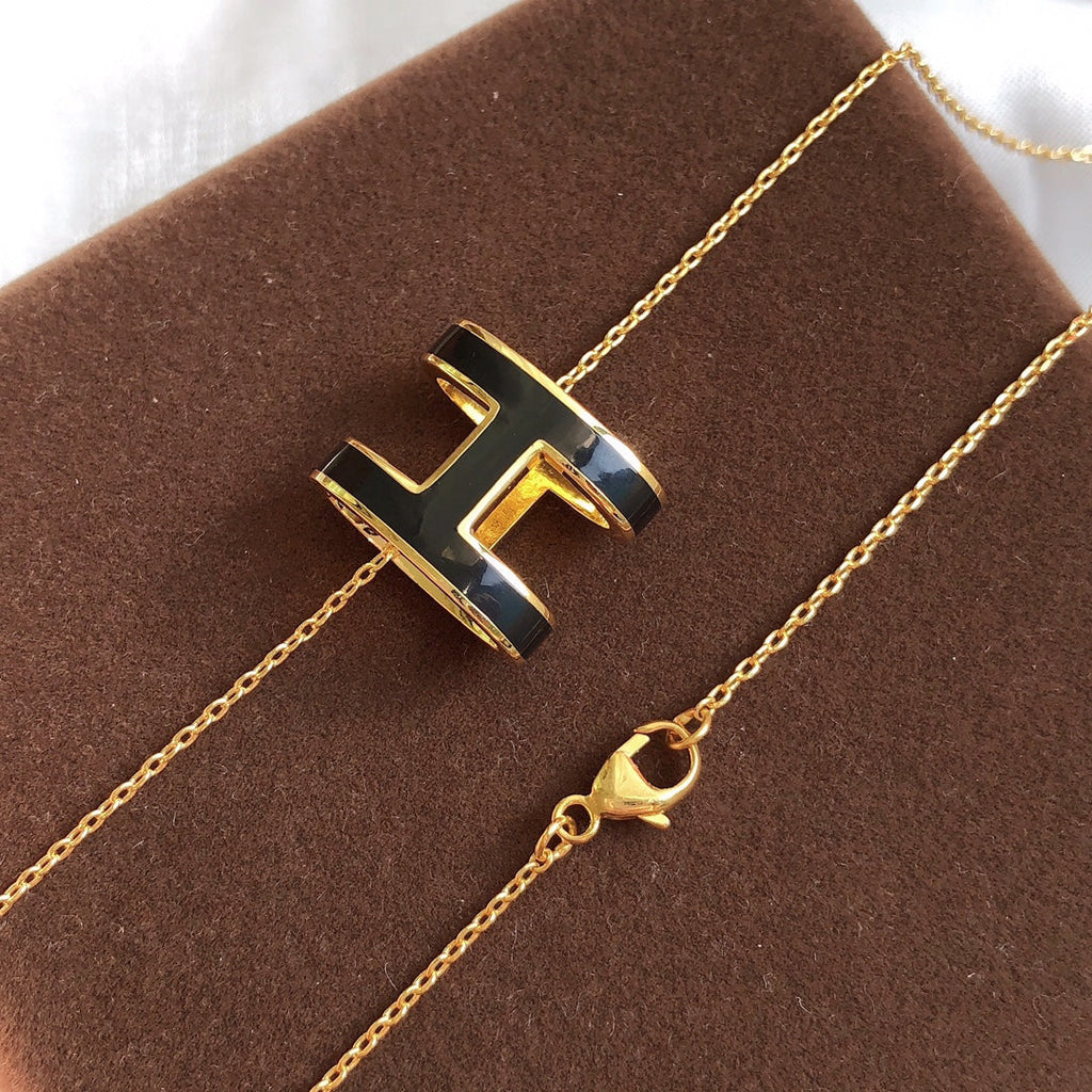 Dream HM CLIC BLACK ENAMEL GOLD NECKLACE