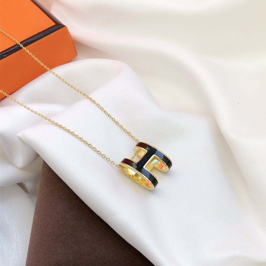 Dream HM CLIC BLACK ENAMEL GOLD NECKLACE
