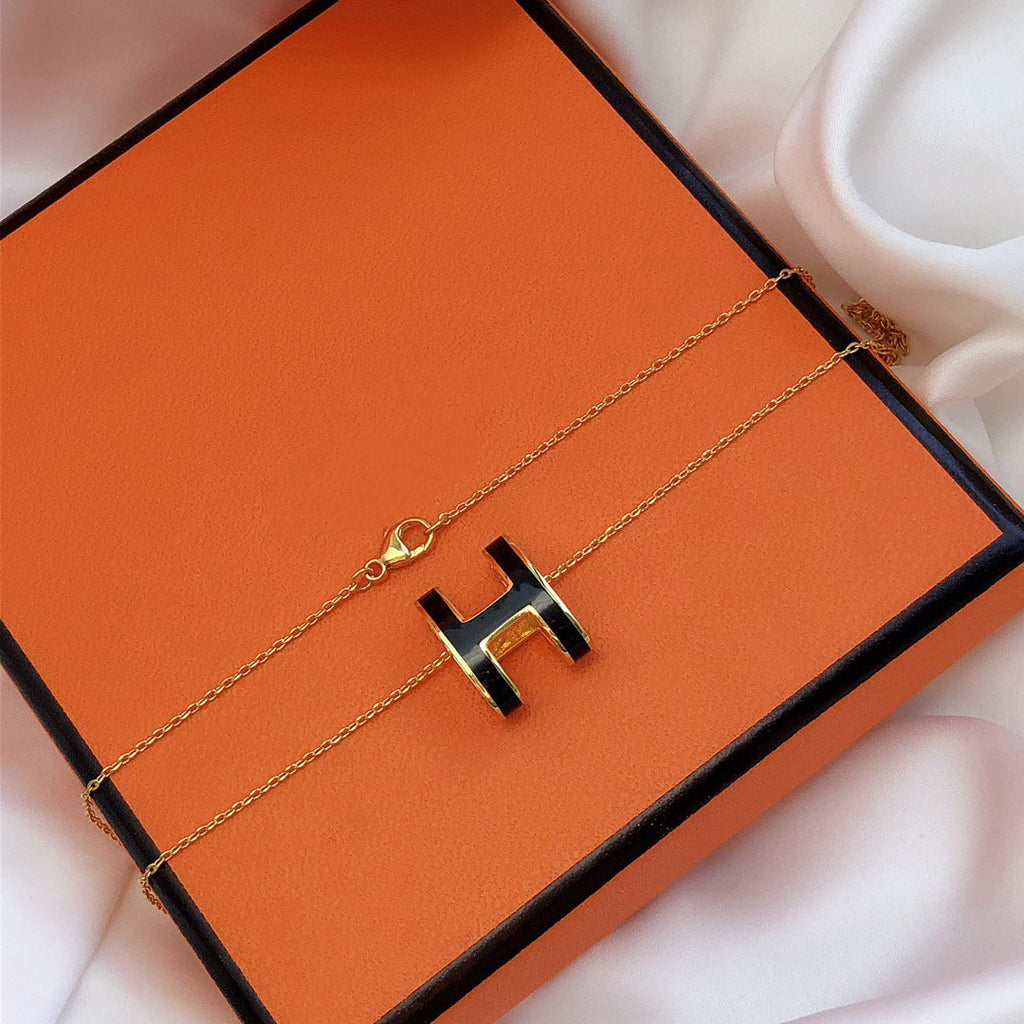Dream HM CLIC BLACK ENAMEL GOLD NECKLACE