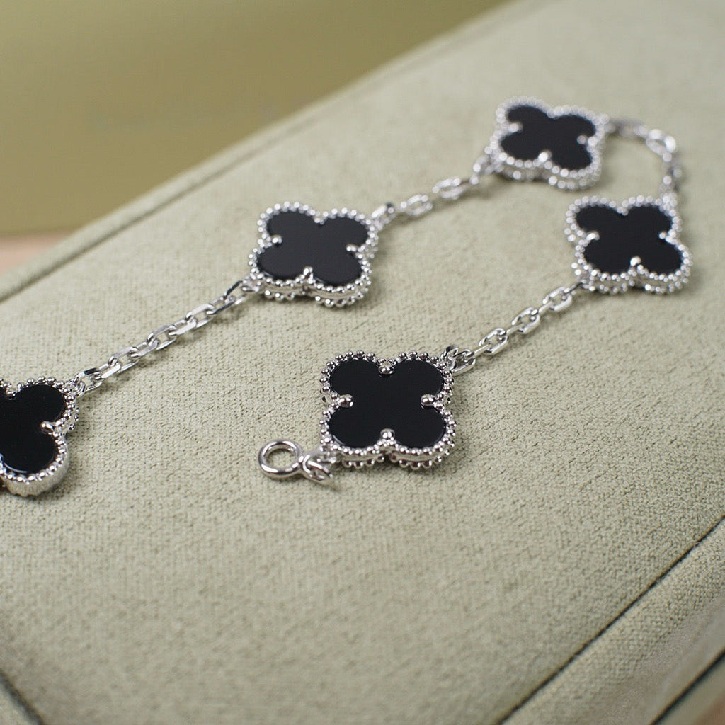 [Dream ]New CLOVER 5 MOTIF ONYXS BRACELET COLLECTION