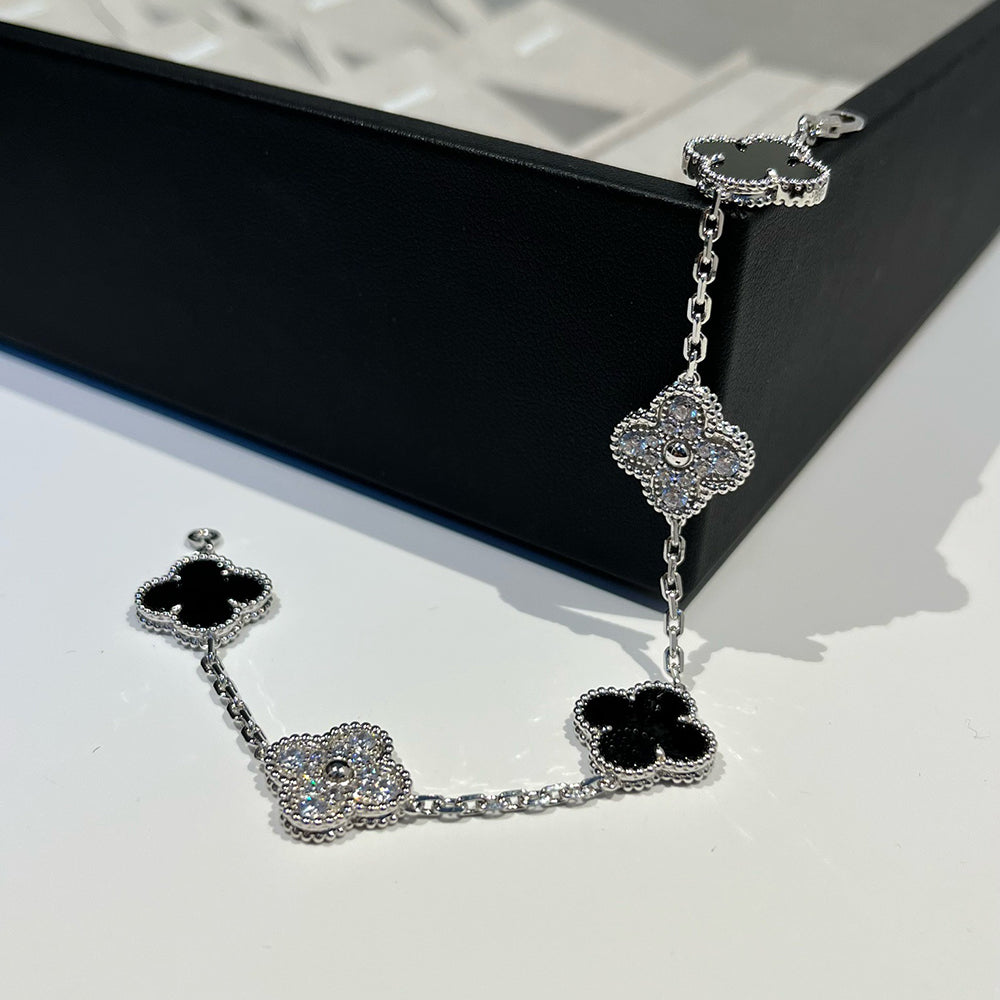 [Dream ]New CLOVER 5 MOTIF ONYXS BRACELET COLLECTION