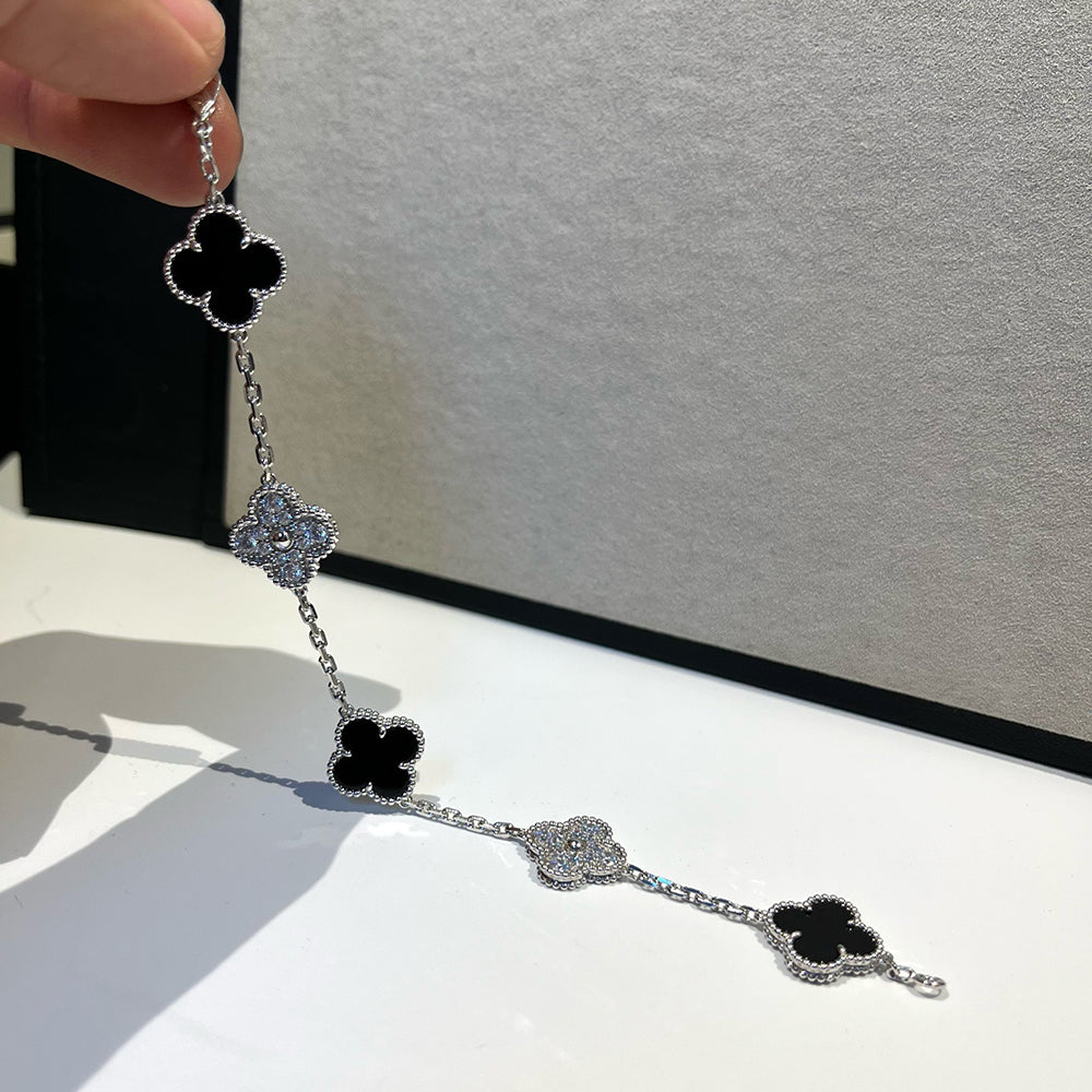 [Dream ]New CLOVER 5 MOTIF ONYXS BRACELET COLLECTION
