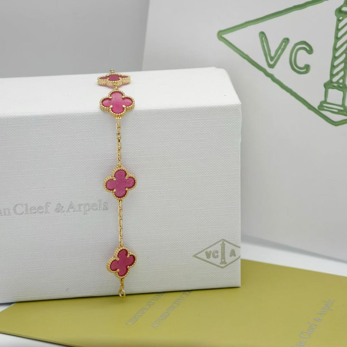 [Dream]NEW CLOVER 5 MOTIFS PINK ENAMEL BRACELET