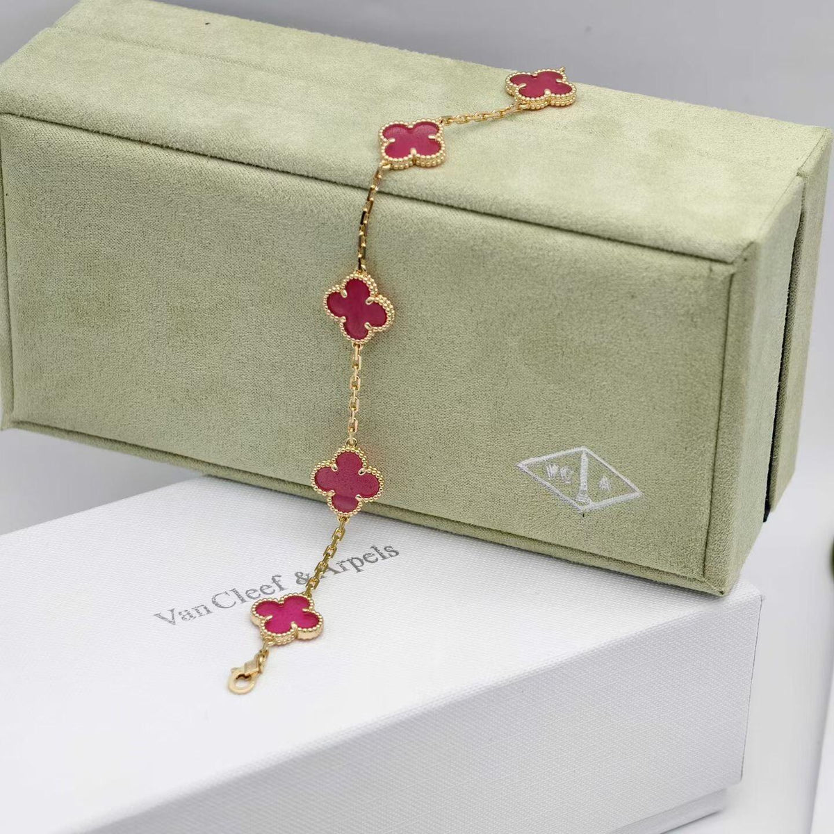 [Dream]NEW CLOVER 5 MOTIFS PINK ENAMEL BRACELET