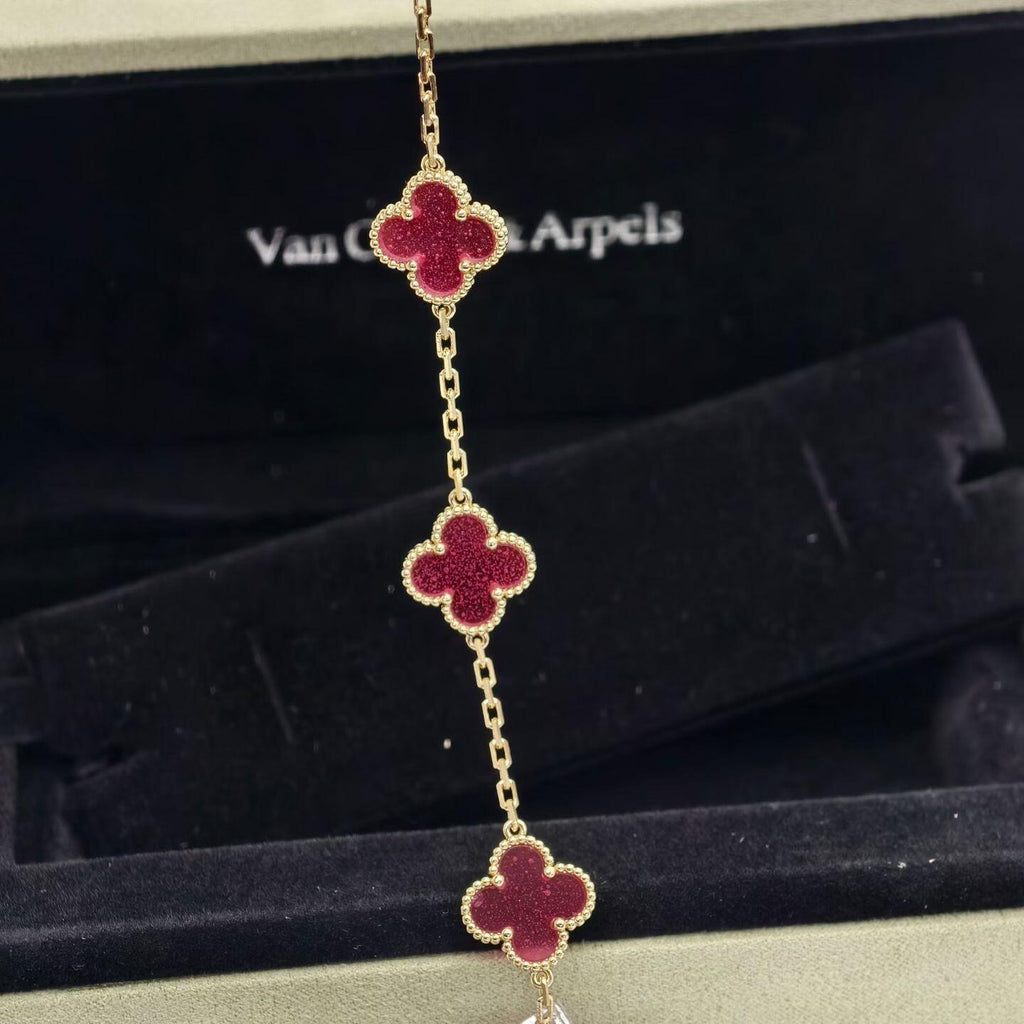 [Dream]NEW CLOVER 5 MOTIFS PINK ENAMEL BRACELET