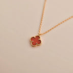 Dream CLOVER MINI 9.5MM WHITE CARNELIANS NECKLACE
