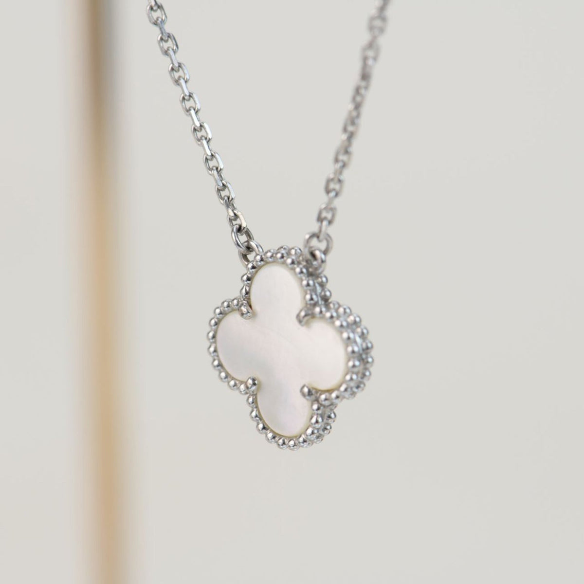 Dream CLOVER  15MM WHITE MOTHER-OF-PEARL SILVER