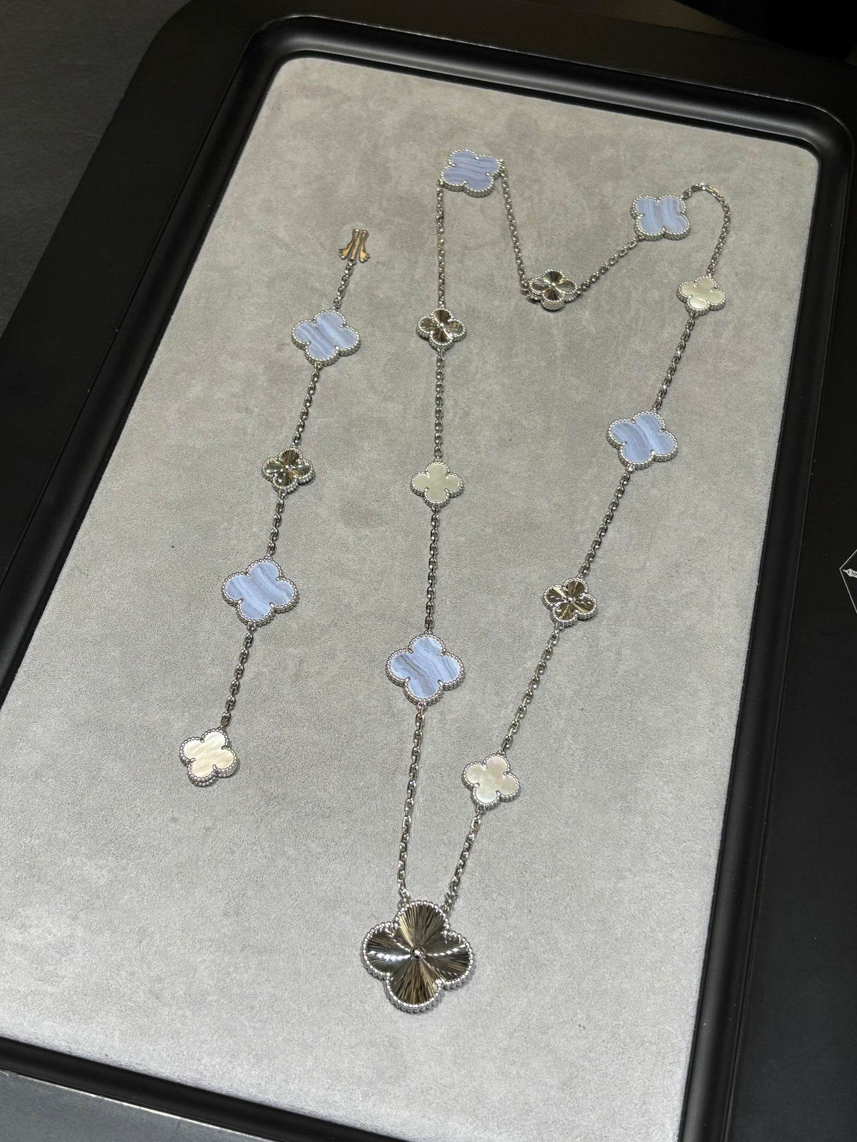 [Dream ] 25 NEW CLOVER 15 MOTIFS PURPLE CHALCEDONY