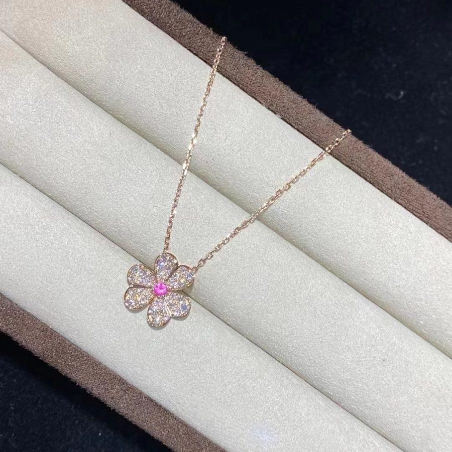 Dream FRIVOLE ROSE GOLD FLOWER DIAMOND NECKLACE
