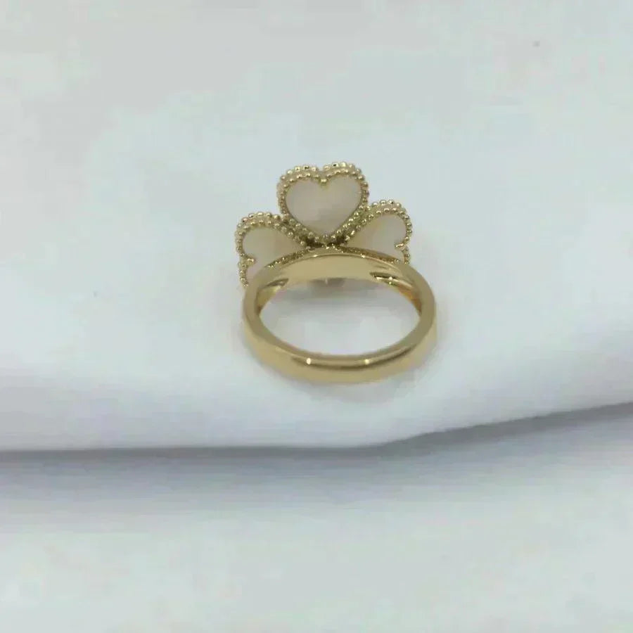 Dream SWEET CLOVER WHITE MOP RING