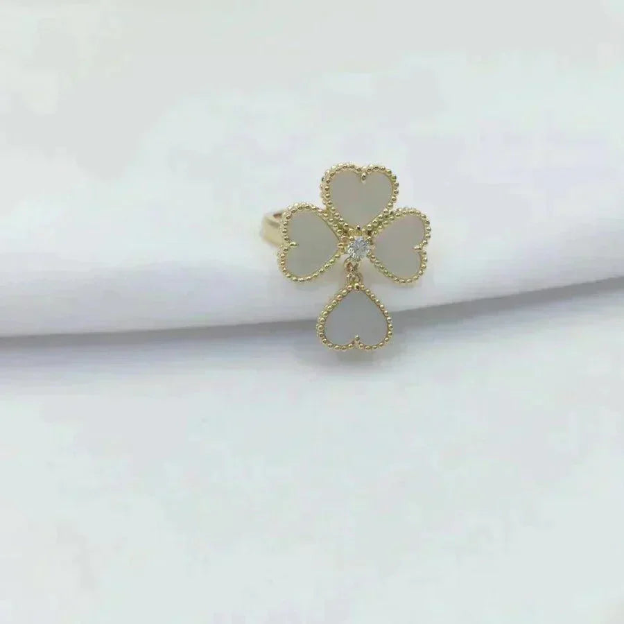 Dream SWEET CLOVER WHITE MOP RING