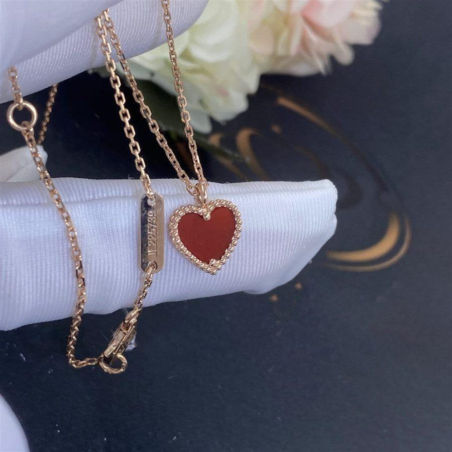 Dream SWEET CLOVER CARNELIAN HEART NECKLACE