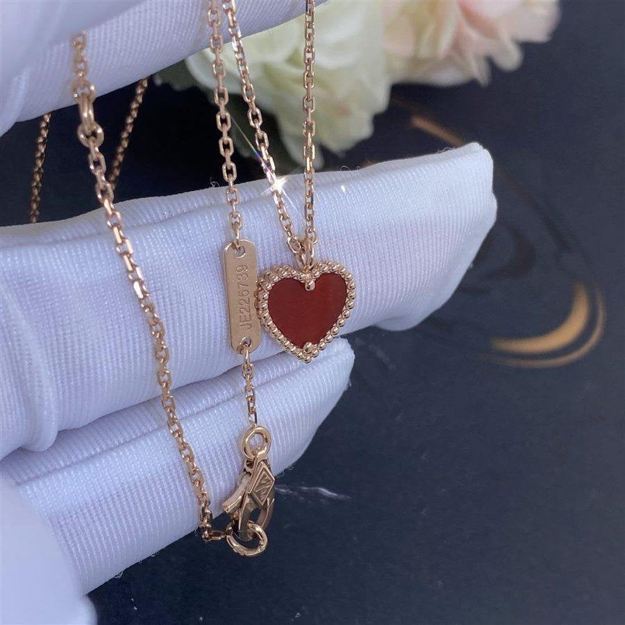 Dream SWEET CLOVER CARNELIAN HEART NECKLACE