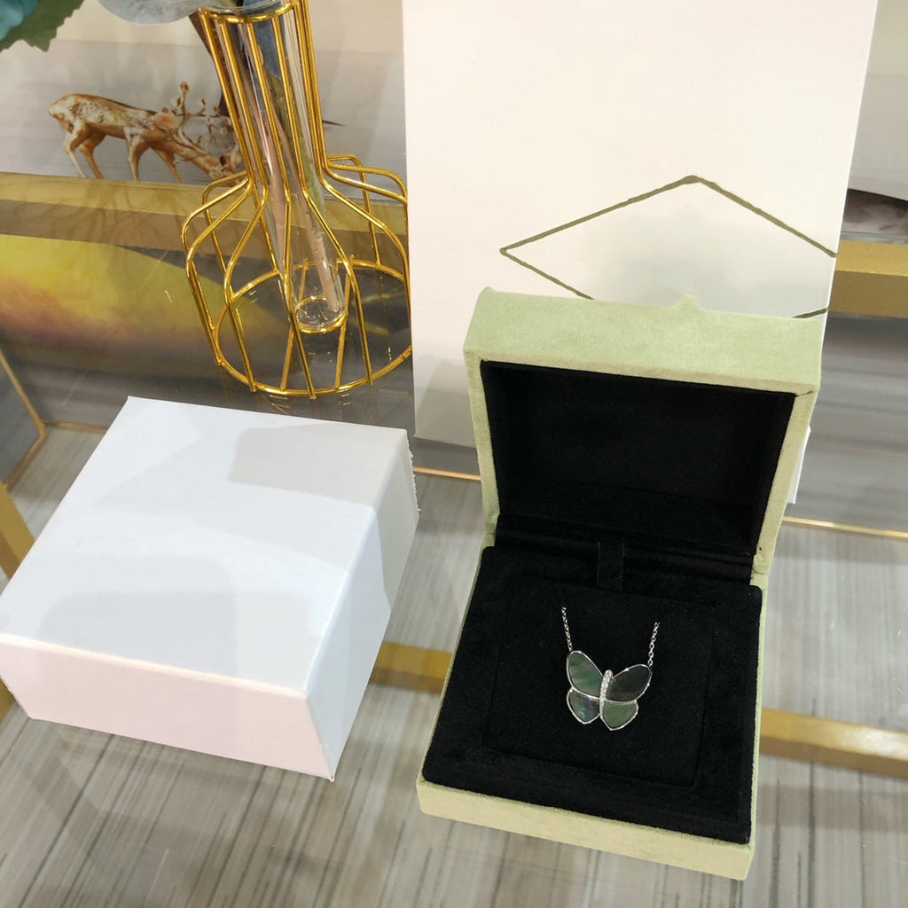 Dream LARGE BUTTERFLY SILVER PENDANT DIAMOND NECKLACE