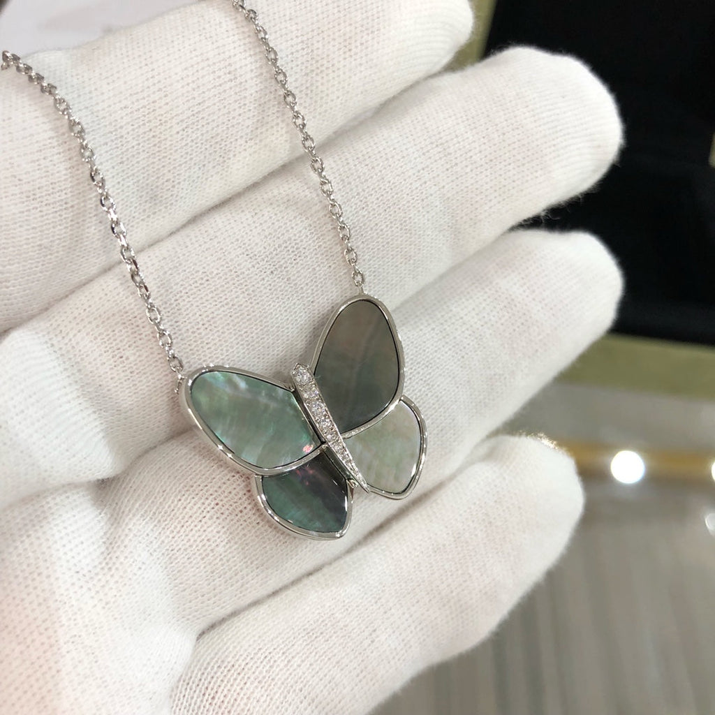 Dream LARGE BUTTERFLY SILVER PENDANT DIAMOND NECKLACE