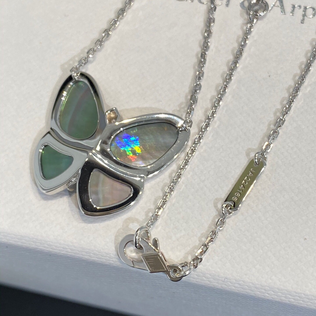 Dream LARGE BUTTERFLY SILVER PENDANT DIAMOND NECKLACE