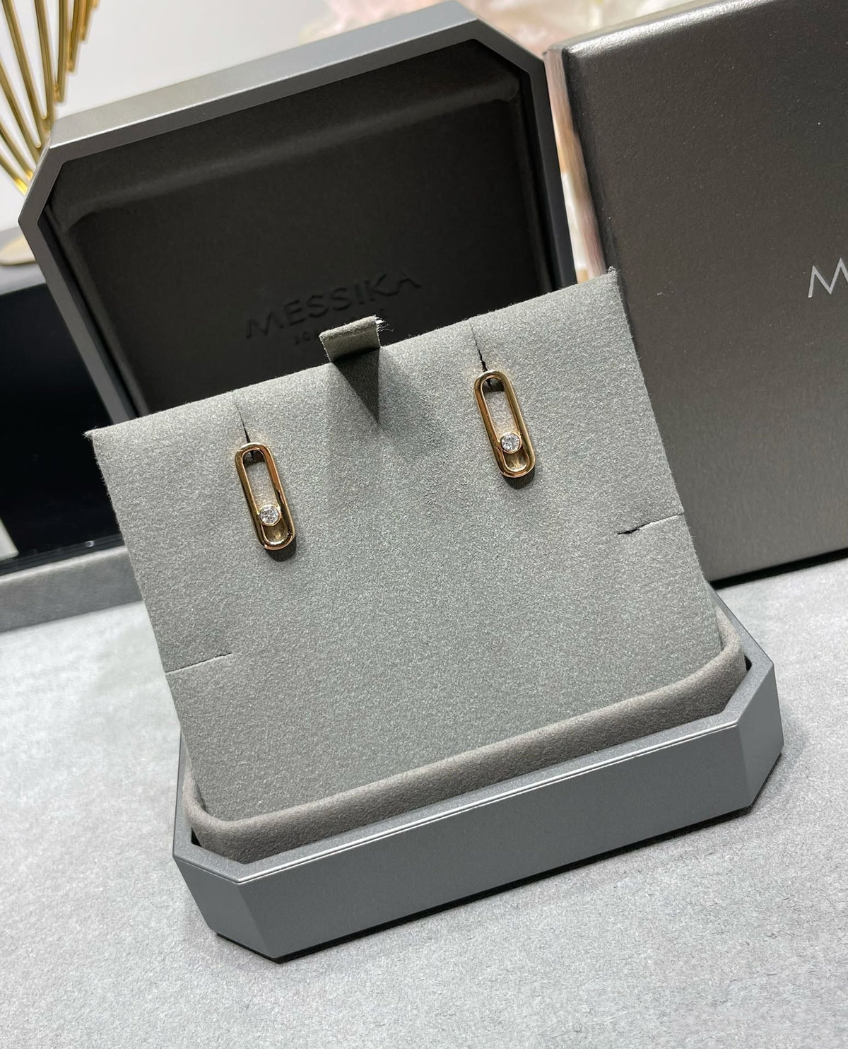[Dream]MOVE UNO SMALL 1 DIAMOND EARRINGS