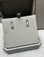 [Dream]MOVE UNO SMALL 1 DIAMOND EARRINGS
