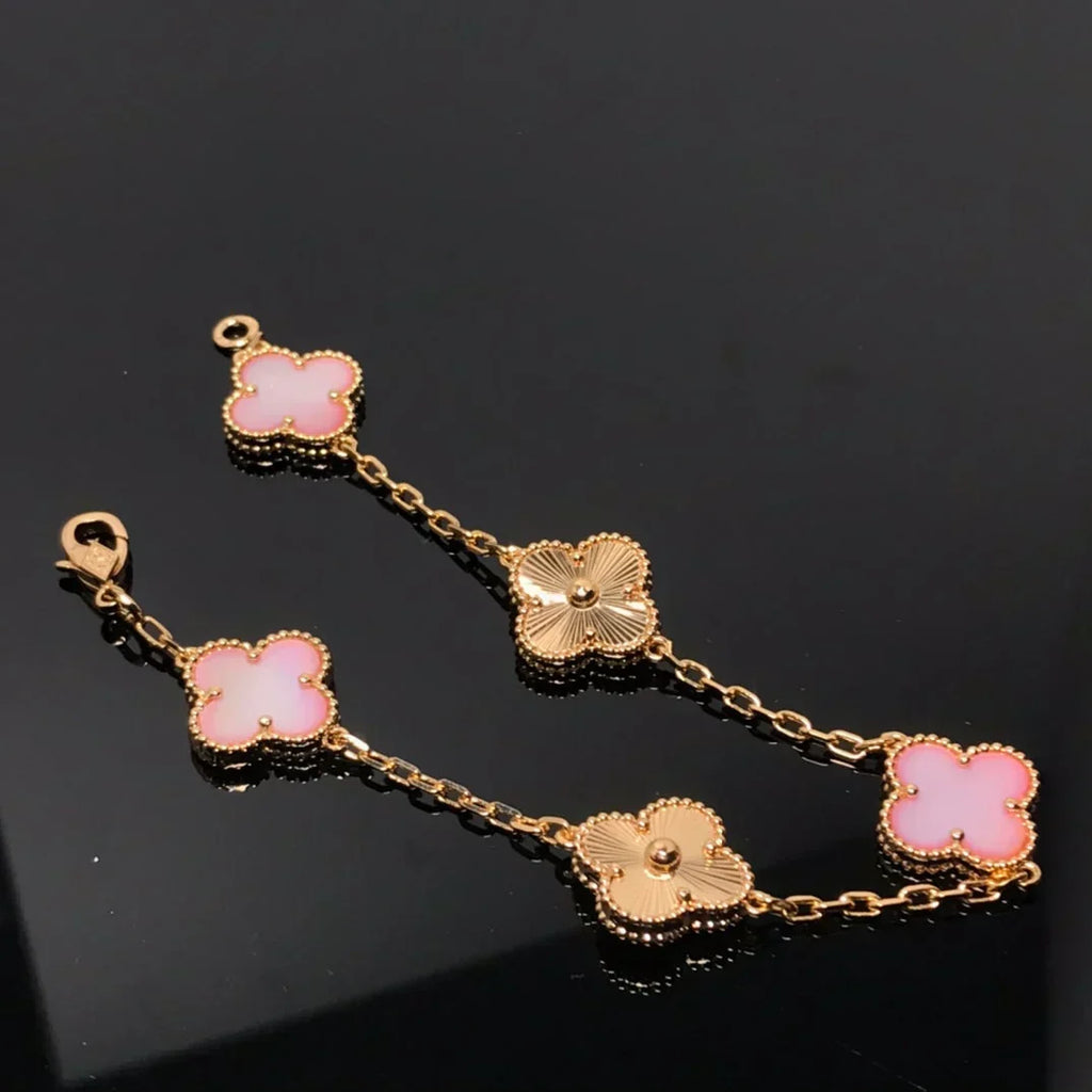 [Dream ]Neue CLOVER 5 MOTIVE ARMBAND-KOLLEKTION AUS ROSA PERLMUTT